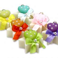 Schafmilchseife Stern 80g dekoriert mit Herz-Glashänger, Classic 