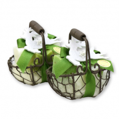 Drahtkorb gefüllt mit Schafmilchseife eckig 100g und Stern 20g, dekoriert mit Filzhirsch, Classic/Eisenkraut 