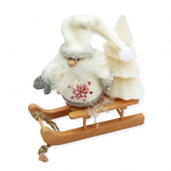 Sheep milk soap tree 42g decorated with a dwarf on a wodden sledge, Classic 