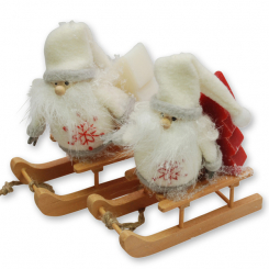 Schafmilchseife Weihnachtsbaum mini 24g dekoriert mit Wichtel weiß auf Holzschlitten, Classic/Granatapfel 