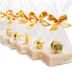 Schafmilchseife eckig 100g dekoriert mit Weihnachtsmotive in Cello, Quitte 