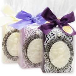 Schafmilchseife eckig 100g dekoriert mit Seife Medaillon 7,5g in Cello, sortiert 