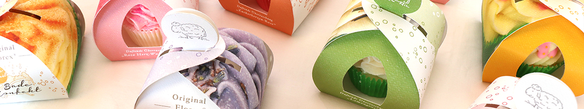 XL Bath butter cupcakes in a gift box